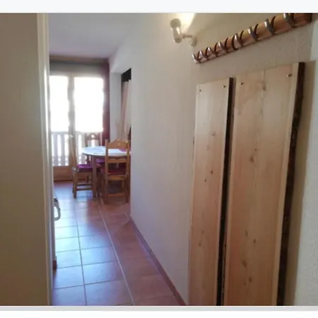 Superbe Praloup 1600 Apartment